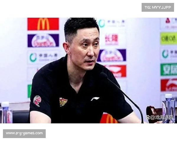 杜锋现身恩平赛场透露宏远青训将吸纳新疆澳门混编球队经验 杜锋现身恩平赛场透露宏远青训将吸纳新疆澳门混编球队经验
